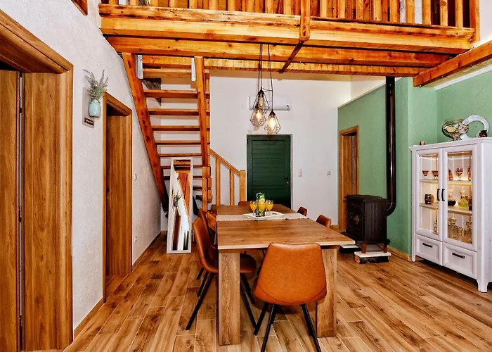 别墅 Stone House 沃迪切