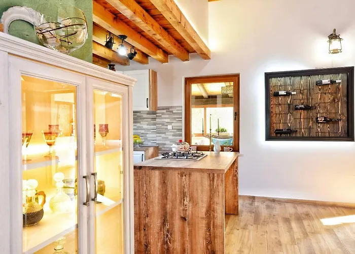 Stone House 沃迪切